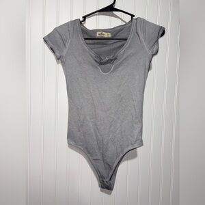 Hollister Gray Short Sleeve Bodysuit| Size Small